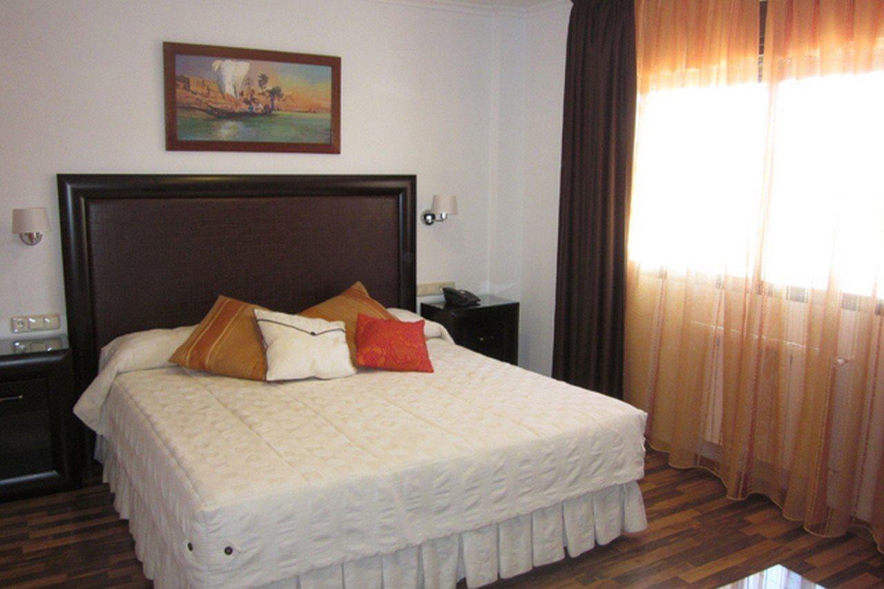 Hotel Mulhacen Guadix Ngoại thất bức ảnh