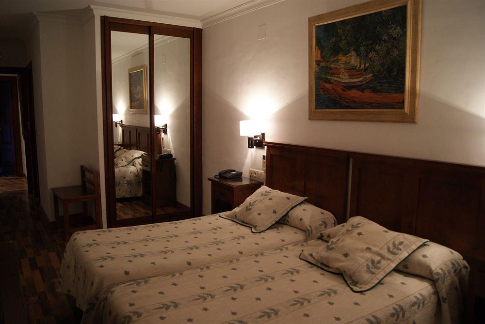 Hotel Mulhacen Guadix Ngoại thất bức ảnh